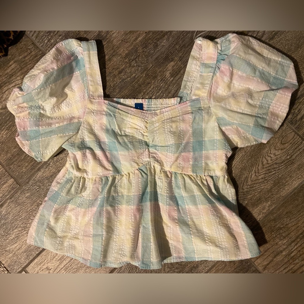 NWT Old Navy puffy sleeves shirt size L